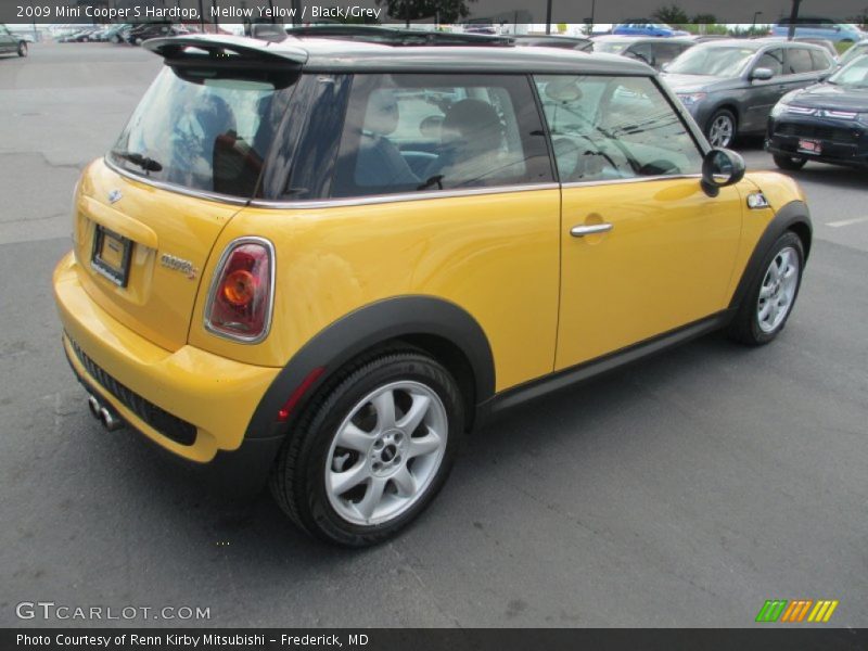 Mellow Yellow / Black/Grey 2009 Mini Cooper S Hardtop