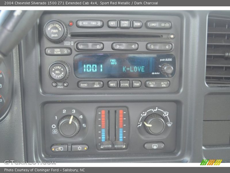 Sport Red Metallic / Dark Charcoal 2004 Chevrolet Silverado 1500 Z71 Extended Cab 4x4