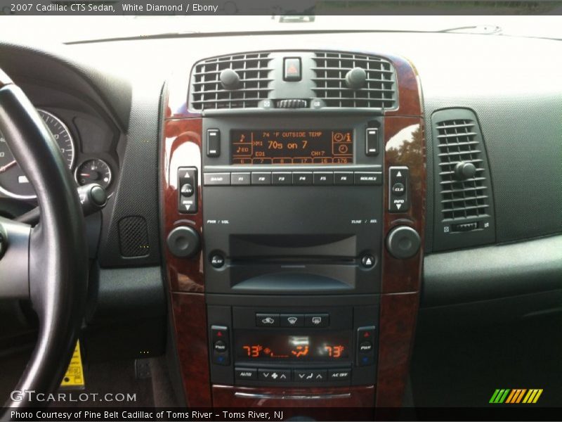 Controls of 2007 CTS Sedan