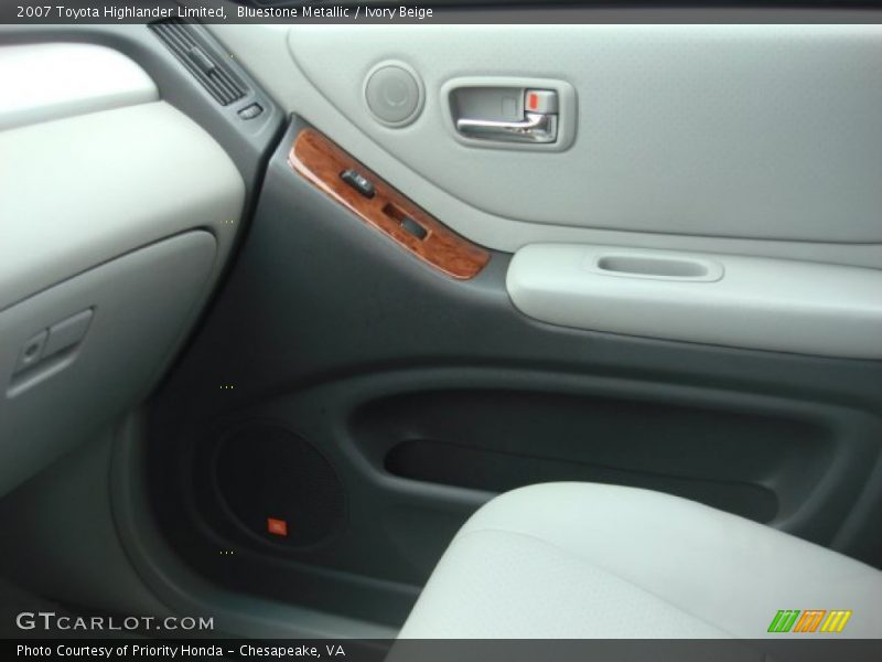 Bluestone Metallic / Ivory Beige 2007 Toyota Highlander Limited
