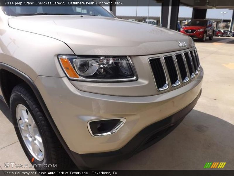 Cashmere Pearl / Morocco Black 2014 Jeep Grand Cherokee Laredo
