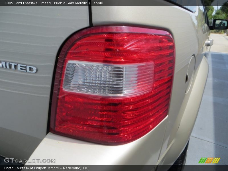 Pueblo Gold Metallic / Pebble 2005 Ford Freestyle Limited