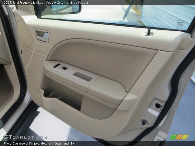 Pueblo Gold Metallic / Pebble 2005 Ford Freestyle Limited