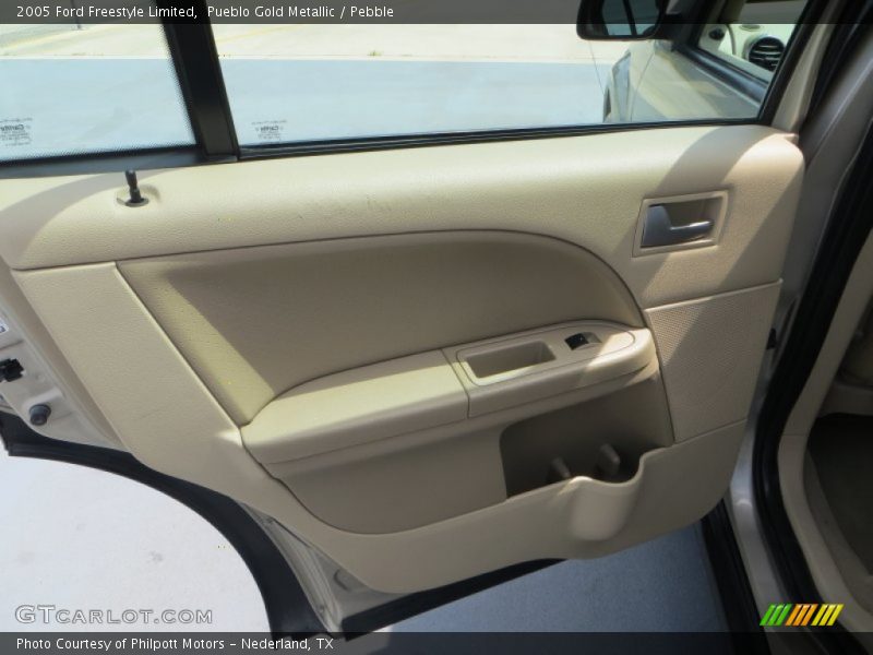 Pueblo Gold Metallic / Pebble 2005 Ford Freestyle Limited