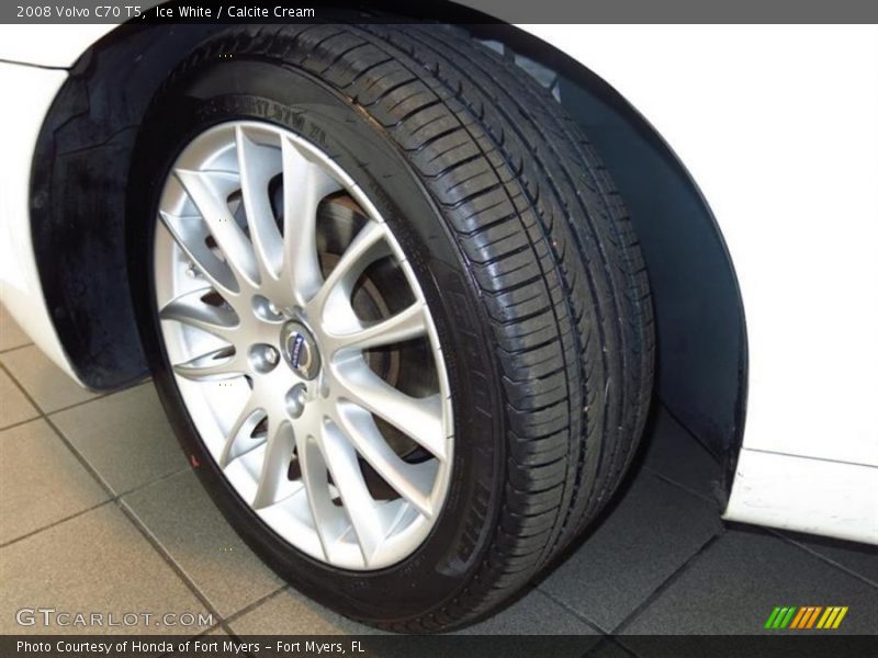 Ice White / Calcite Cream 2008 Volvo C70 T5