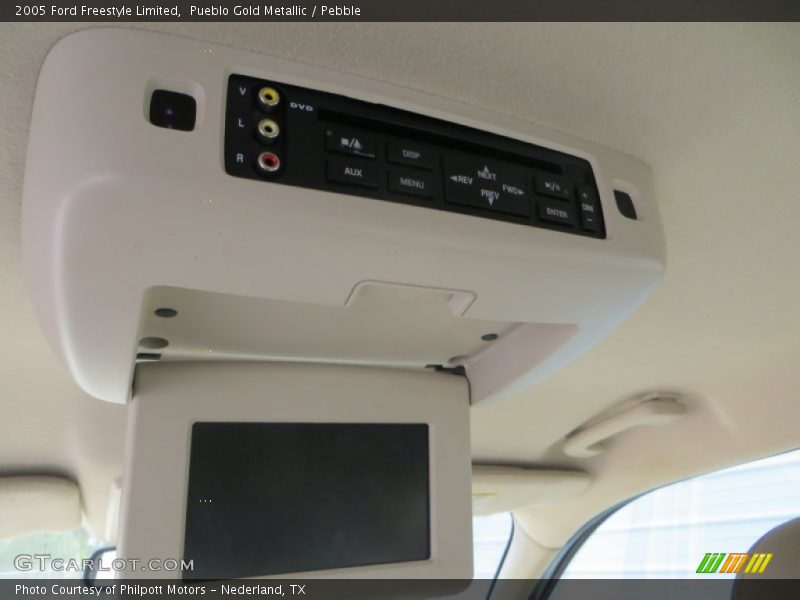 Entertainment System of 2005 Freestyle Limited