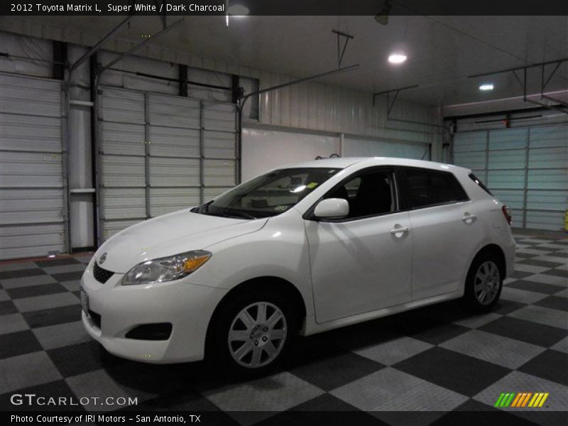 Super White / Dark Charcoal 2012 Toyota Matrix L