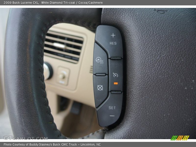 White Diamond Tri-coat / Cocoa/Cashmere 2009 Buick Lucerne CXL