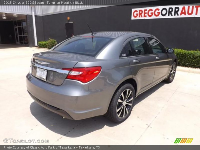 Tungsten Metallic / Black 2013 Chrysler 200 S Sedan