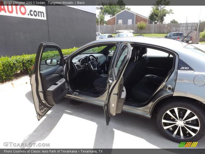 Tungsten Metallic / Black 2013 Chrysler 200 S Sedan