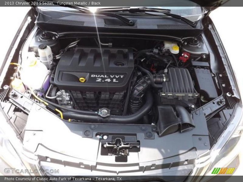 Tungsten Metallic / Black 2013 Chrysler 200 S Sedan