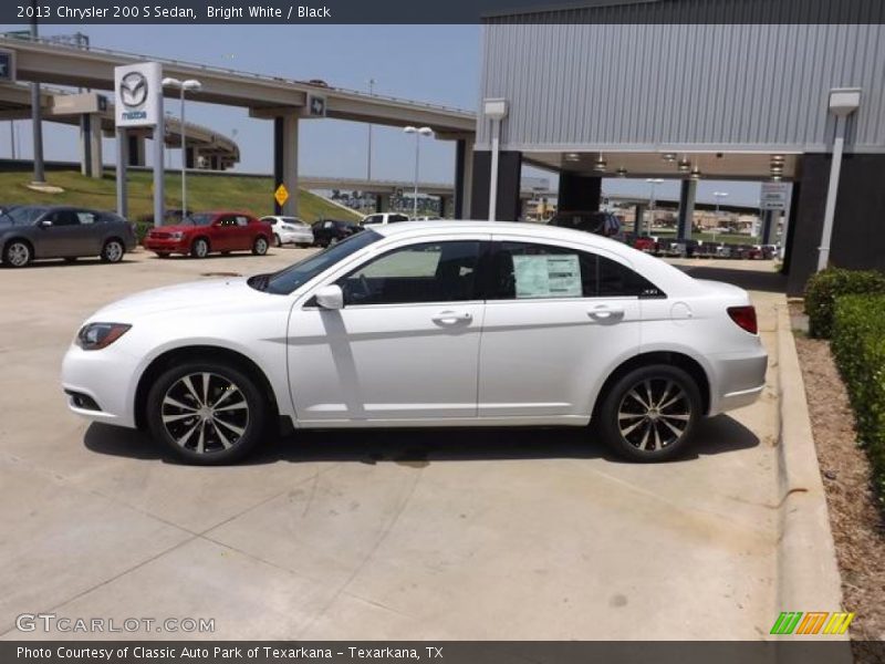Bright White / Black 2013 Chrysler 200 S Sedan