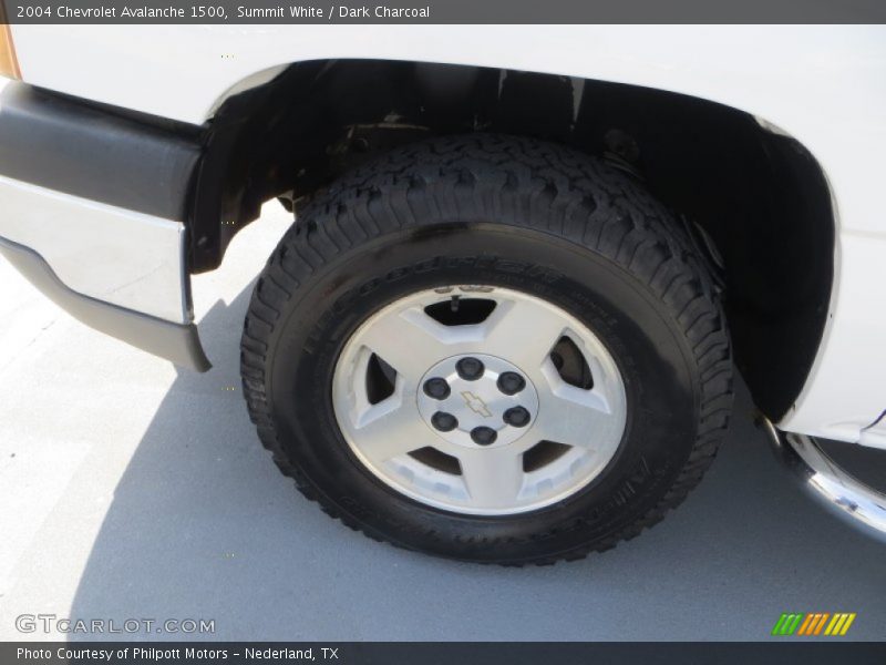 Summit White / Dark Charcoal 2004 Chevrolet Avalanche 1500
