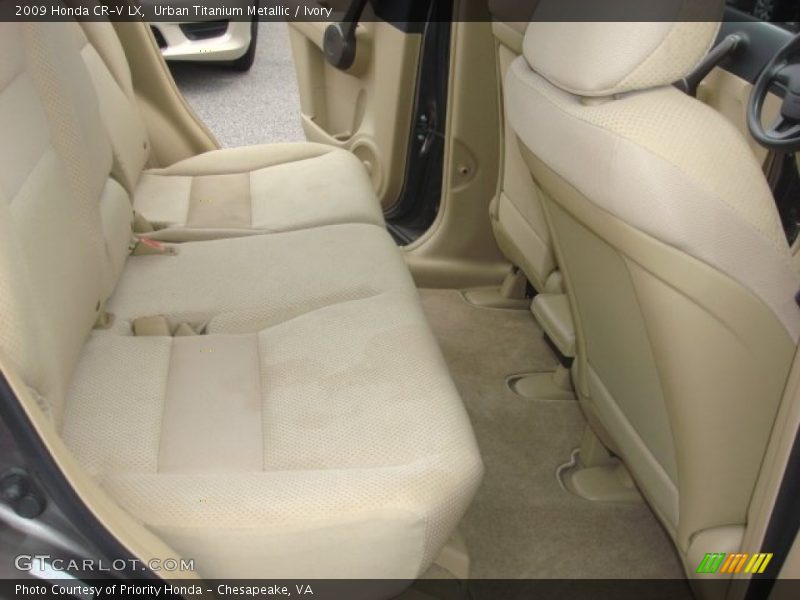 Urban Titanium Metallic / Ivory 2009 Honda CR-V LX