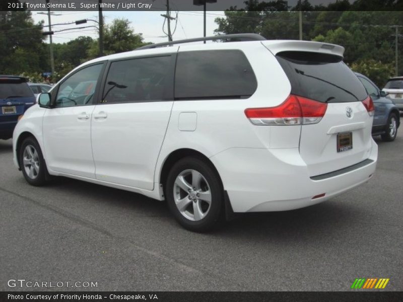 Super White / Light Gray 2011 Toyota Sienna LE