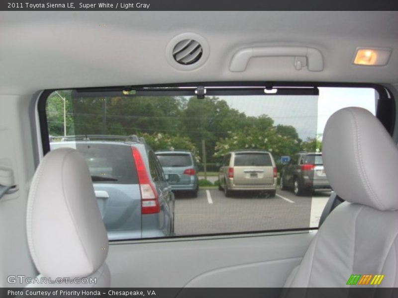 Super White / Light Gray 2011 Toyota Sienna LE