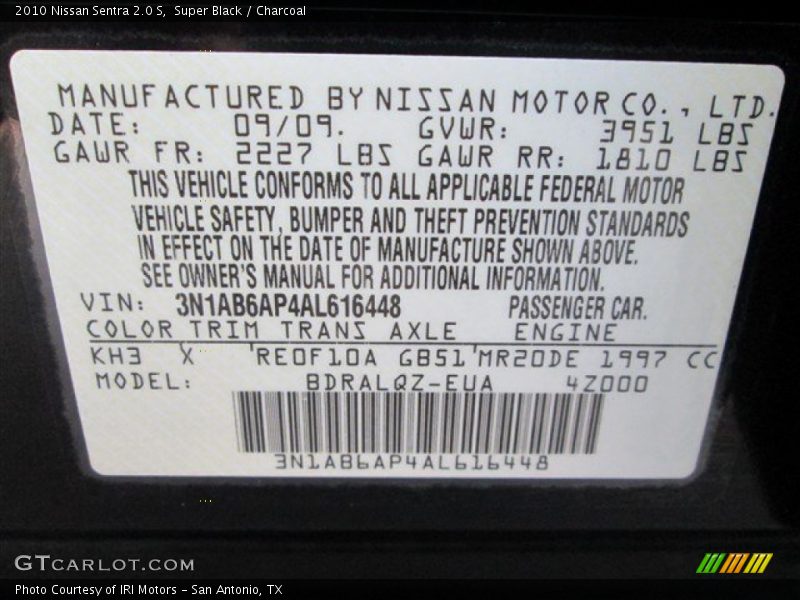 Super Black / Charcoal 2010 Nissan Sentra 2.0 S