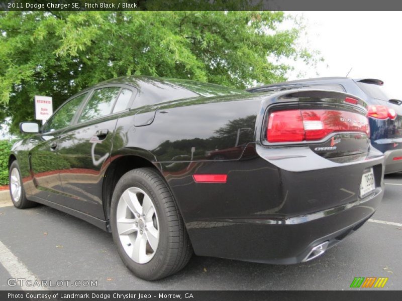 Pitch Black / Black 2011 Dodge Charger SE