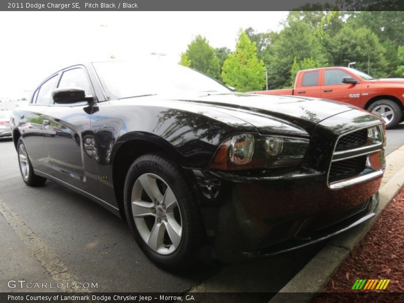 Pitch Black / Black 2011 Dodge Charger SE