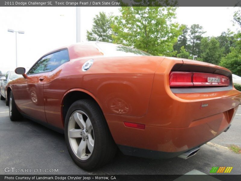 Toxic Orange Pearl / Dark Slate Gray 2011 Dodge Challenger SE