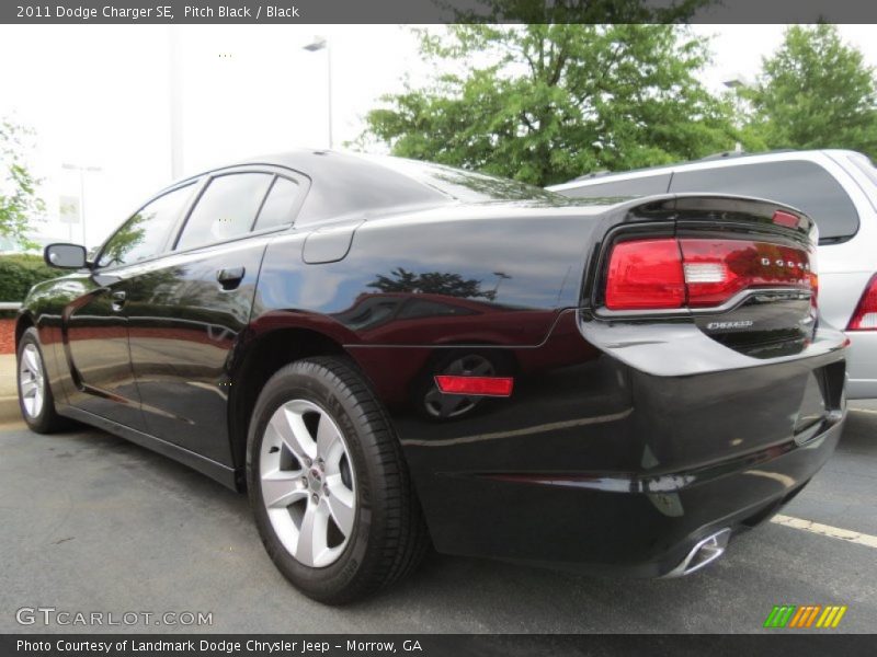 Pitch Black / Black 2011 Dodge Charger SE