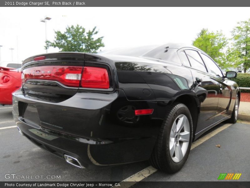 Pitch Black / Black 2011 Dodge Charger SE