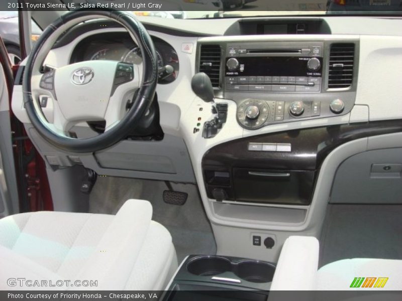 Salsa Red Pearl / Light Gray 2011 Toyota Sienna LE