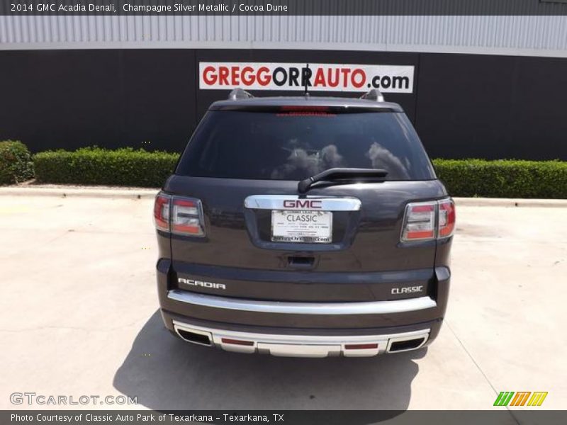 Champagne Silver Metallic / Cocoa Dune 2014 GMC Acadia Denali
