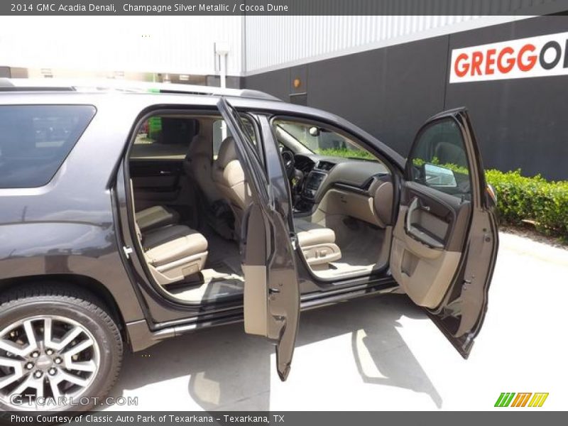 Champagne Silver Metallic / Cocoa Dune 2014 GMC Acadia Denali
