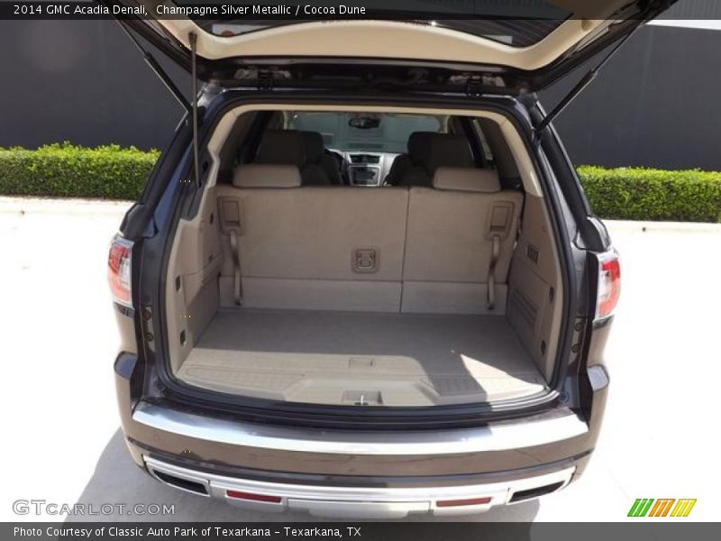 Champagne Silver Metallic / Cocoa Dune 2014 GMC Acadia Denali