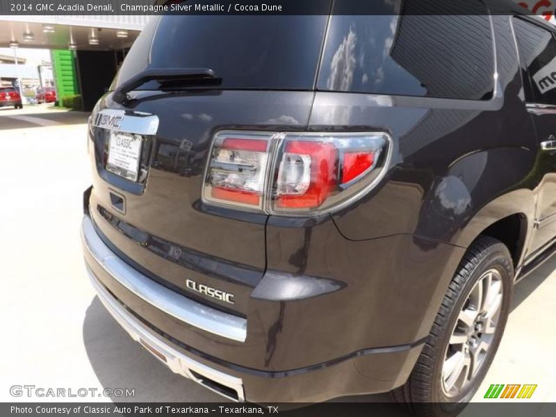 Champagne Silver Metallic / Cocoa Dune 2014 GMC Acadia Denali
