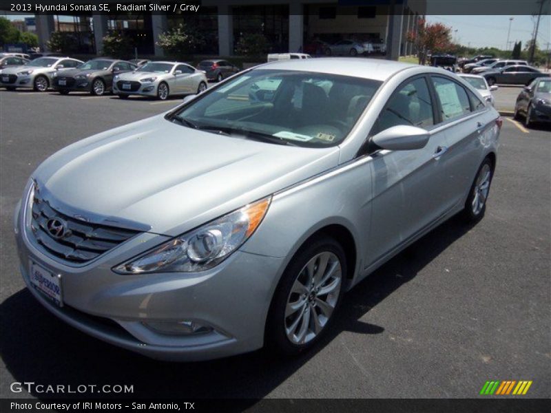 Radiant Silver / Gray 2013 Hyundai Sonata SE