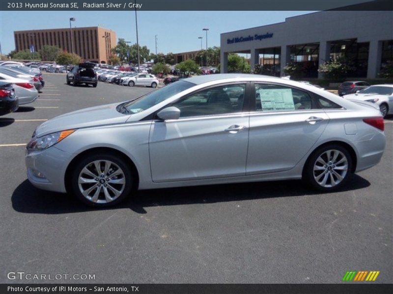 Radiant Silver / Gray 2013 Hyundai Sonata SE