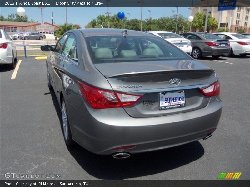 Harbor Gray Metallic / Gray 2013 Hyundai Sonata SE