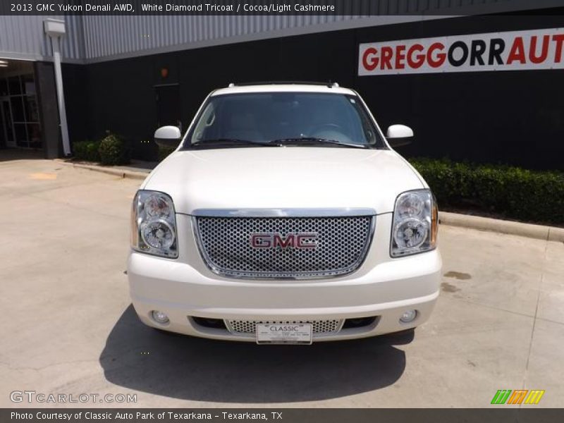 White Diamond Tricoat / Cocoa/Light Cashmere 2013 GMC Yukon Denali AWD