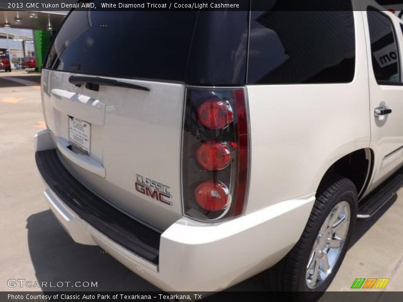 White Diamond Tricoat / Cocoa/Light Cashmere 2013 GMC Yukon Denali AWD