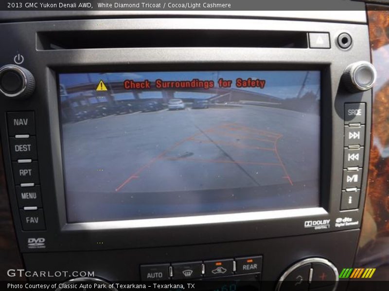 White Diamond Tricoat / Cocoa/Light Cashmere 2013 GMC Yukon Denali AWD