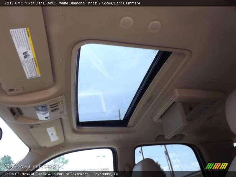 White Diamond Tricoat / Cocoa/Light Cashmere 2013 GMC Yukon Denali AWD