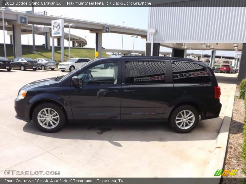Maximum Steel Metallic / Black/Light Graystone 2013 Dodge Grand Caravan SXT