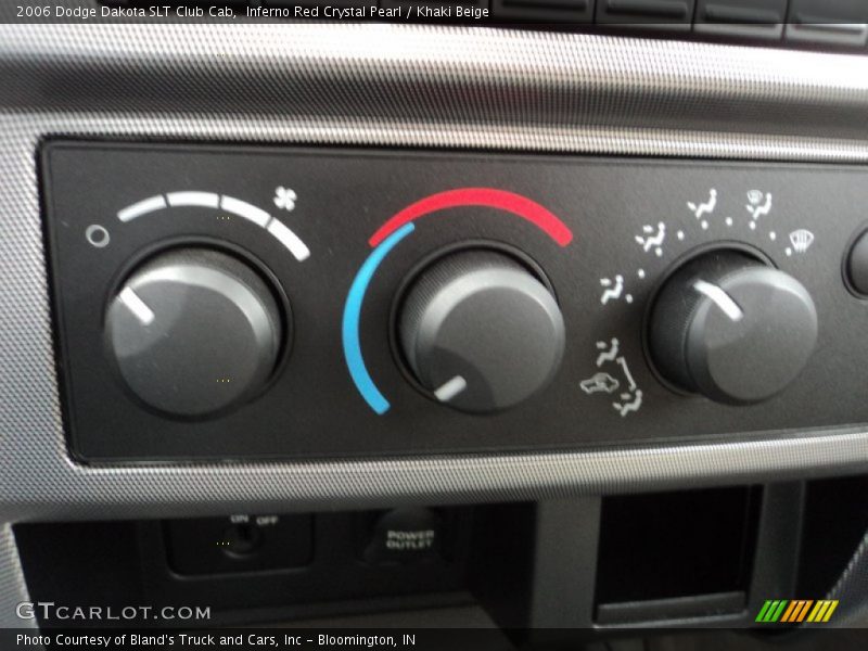 Inferno Red Crystal Pearl / Khaki Beige 2006 Dodge Dakota SLT Club Cab