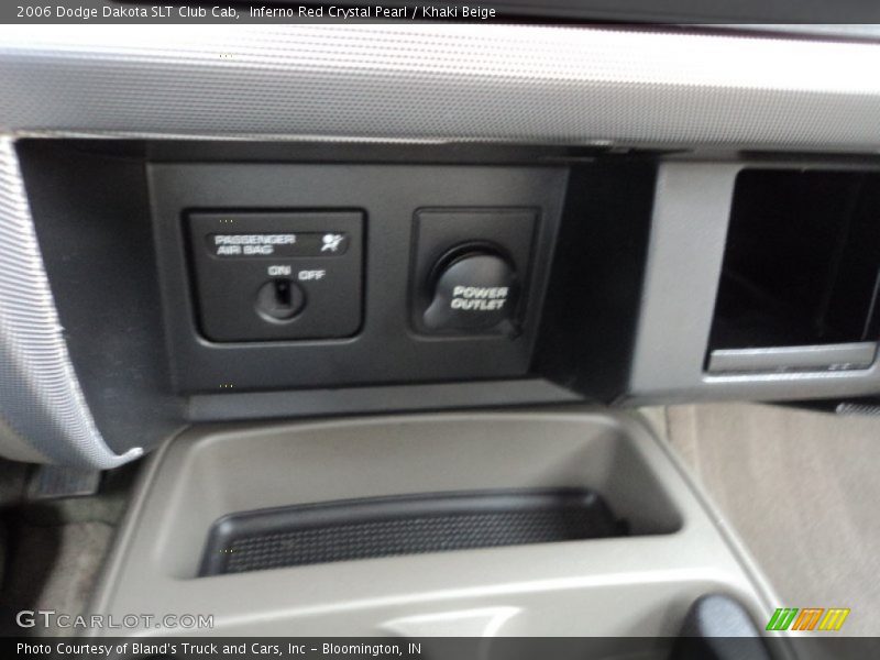 Inferno Red Crystal Pearl / Khaki Beige 2006 Dodge Dakota SLT Club Cab