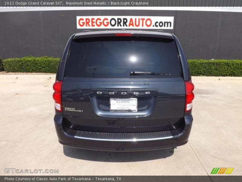 Maximum Steel Metallic / Black/Light Graystone 2013 Dodge Grand Caravan SXT