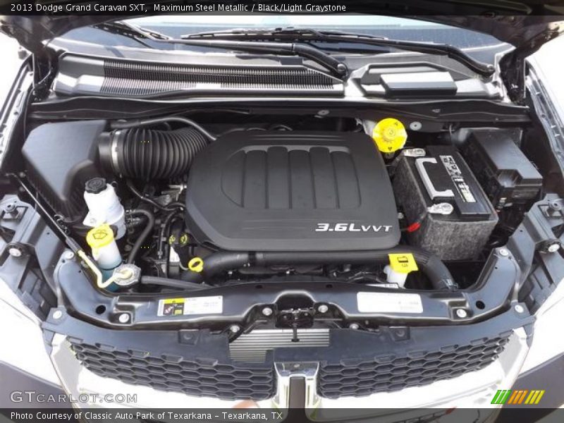 Maximum Steel Metallic / Black/Light Graystone 2013 Dodge Grand Caravan SXT