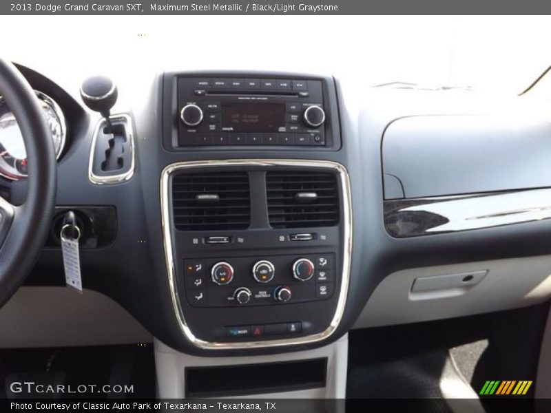 Maximum Steel Metallic / Black/Light Graystone 2013 Dodge Grand Caravan SXT