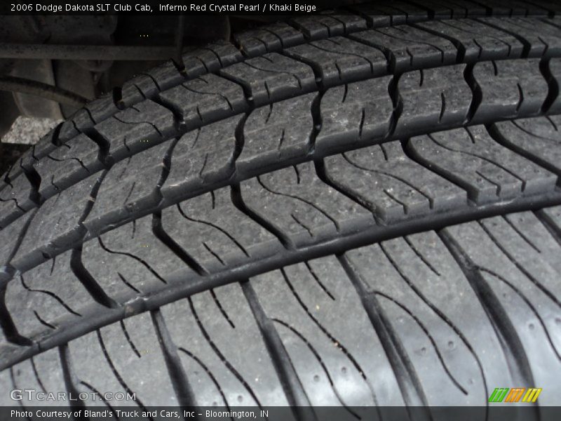 Inferno Red Crystal Pearl / Khaki Beige 2006 Dodge Dakota SLT Club Cab