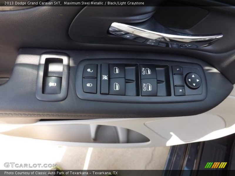 Maximum Steel Metallic / Black/Light Graystone 2013 Dodge Grand Caravan SXT