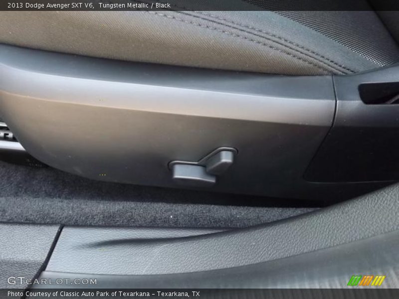 Tungsten Metallic / Black 2013 Dodge Avenger SXT V6