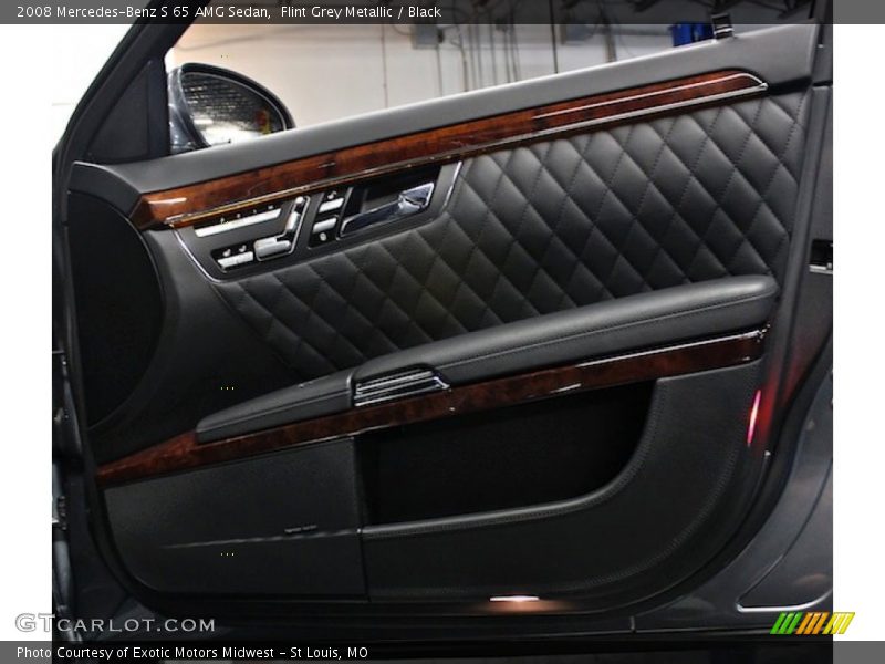 Door Panel of 2008 S 65 AMG Sedan