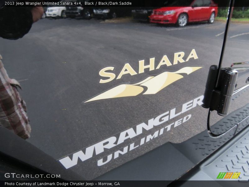 Black / Black/Dark Saddle 2013 Jeep Wrangler Unlimited Sahara 4x4