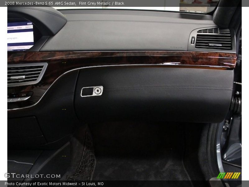 Dashboard of 2008 S 65 AMG Sedan